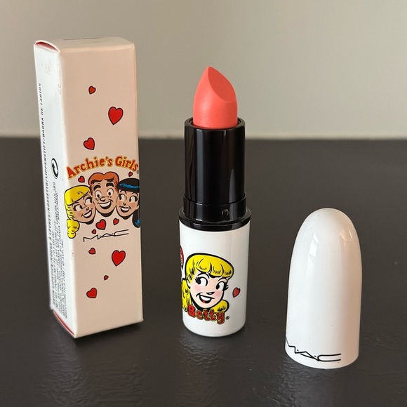 MAC Cosmetics Archie's Girls ‘Betty Bright’ coral lipstick. Limited Edition - Picture 1 of 7